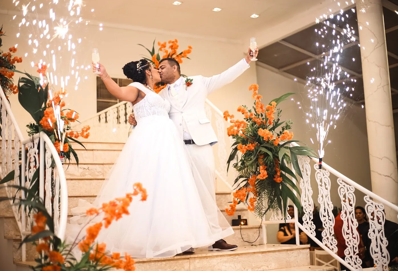 Casamento realizado na escadaria do Vitorino